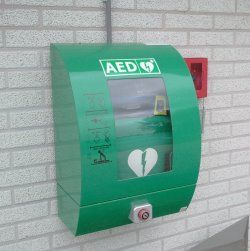 AED in Kast